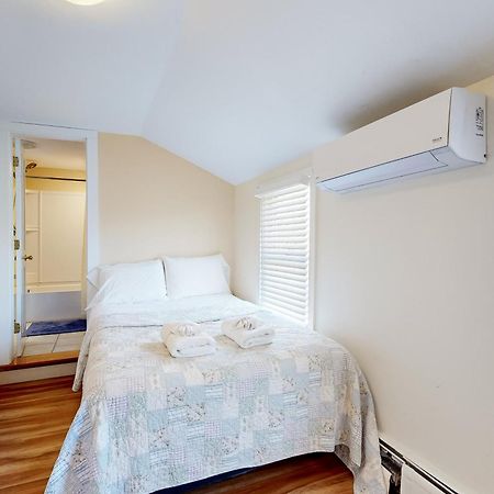 Oak Bluffs Cottage Екстериор снимка